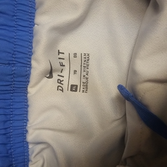 Girls XL Nike Dri-Fit running shorts - Picture 3 of 5